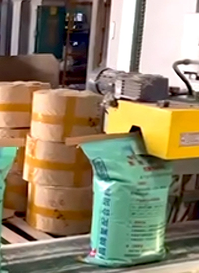 Автоматическая система фасовки гранулированных кормов для свиней