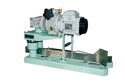 Устройство подгиба и протяжки мешков с ленточным механизмом